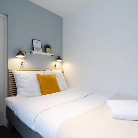 Equipped With Terrace Apartamento