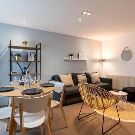 Apartament Equipped With Terrace