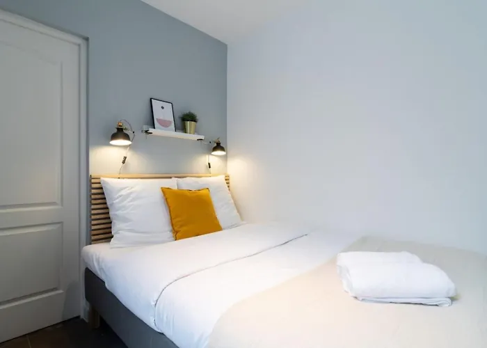 Equipped With Terrace Apartment